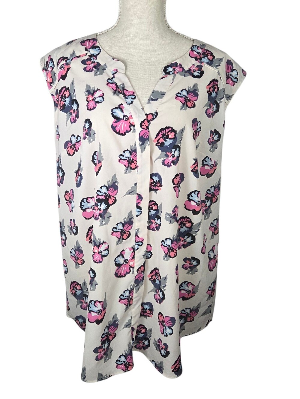 Motherhood Maternity Floral Blouse Large -Cream -Sleeveless -Button Front